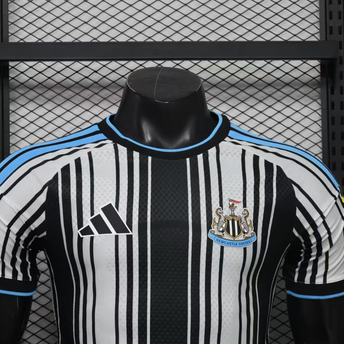 2026/2027 Player Newcastle United Home Soccer Jersey 1:1 Thai Quality - Image 3