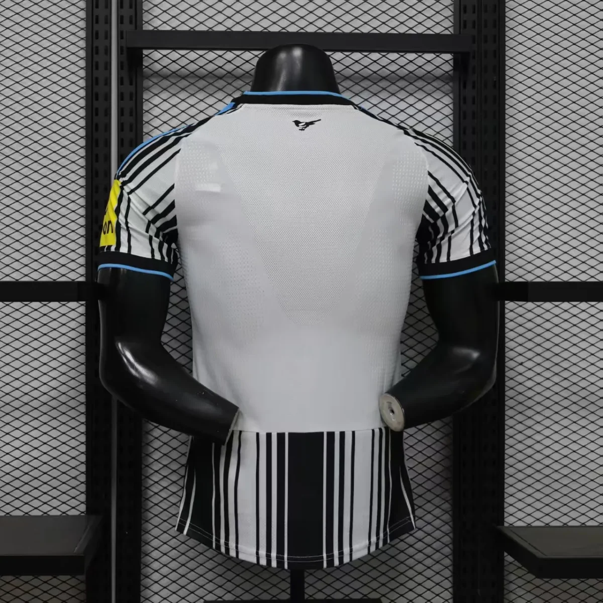 2026/2027 Player Newcastle United Home Soccer Jersey 1:1 Thai Quality - Image 2
