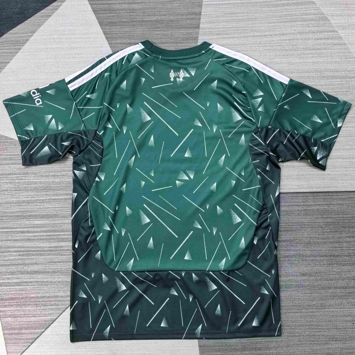 2026/2027 Liverpool Goalkeeper Soccer Jersey 1:1 Thai Quality - Image 2