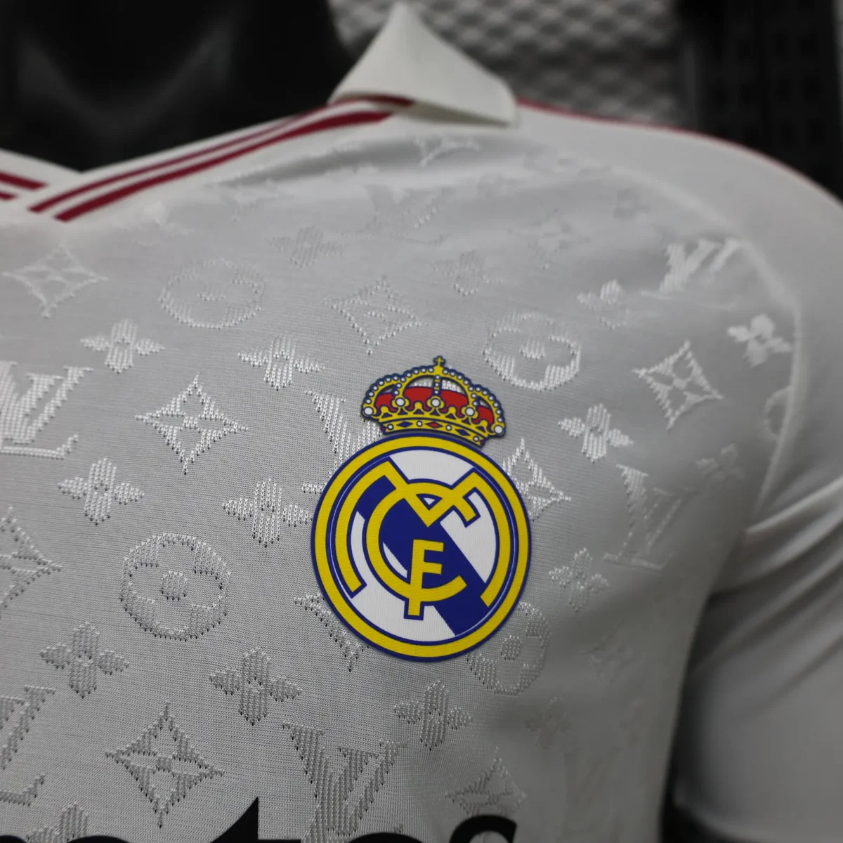 Real Madrid 2026/2027 Player Special Edition Football Shirt 1:1 Thai Quality - Image 4