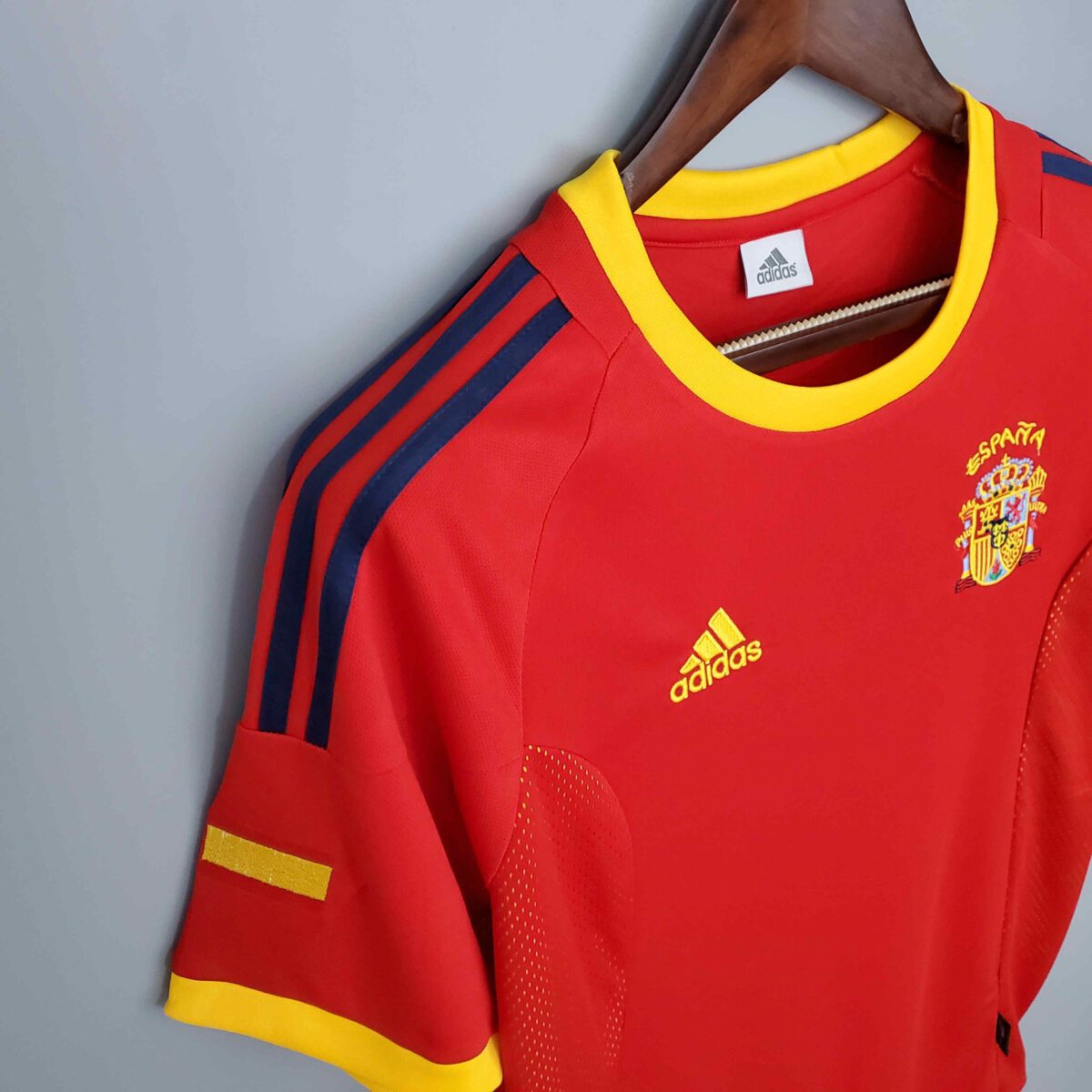 2002 Retro Spain Home Football Shirt 1:1 Thai Quality - Image 6