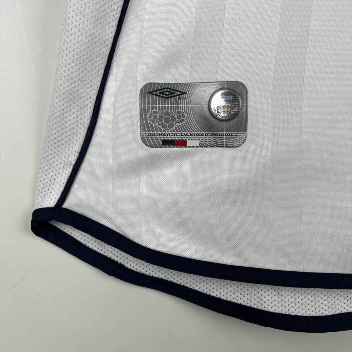 2002 Retro England Home Football Shirt 1:1 Thai Quality - Image 7
