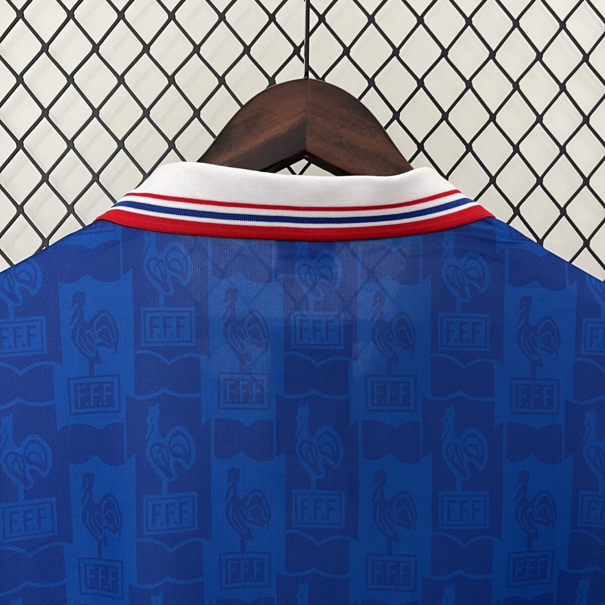1996 Retro France Home Football Shirt 1:1 Thai Quality - Image 4
