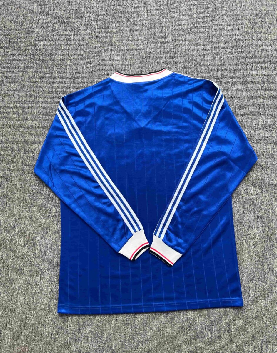 1982/1983 Retro Long Sleeve Manchester United Away Football shirt 1:1 Thai Quality - Image 2