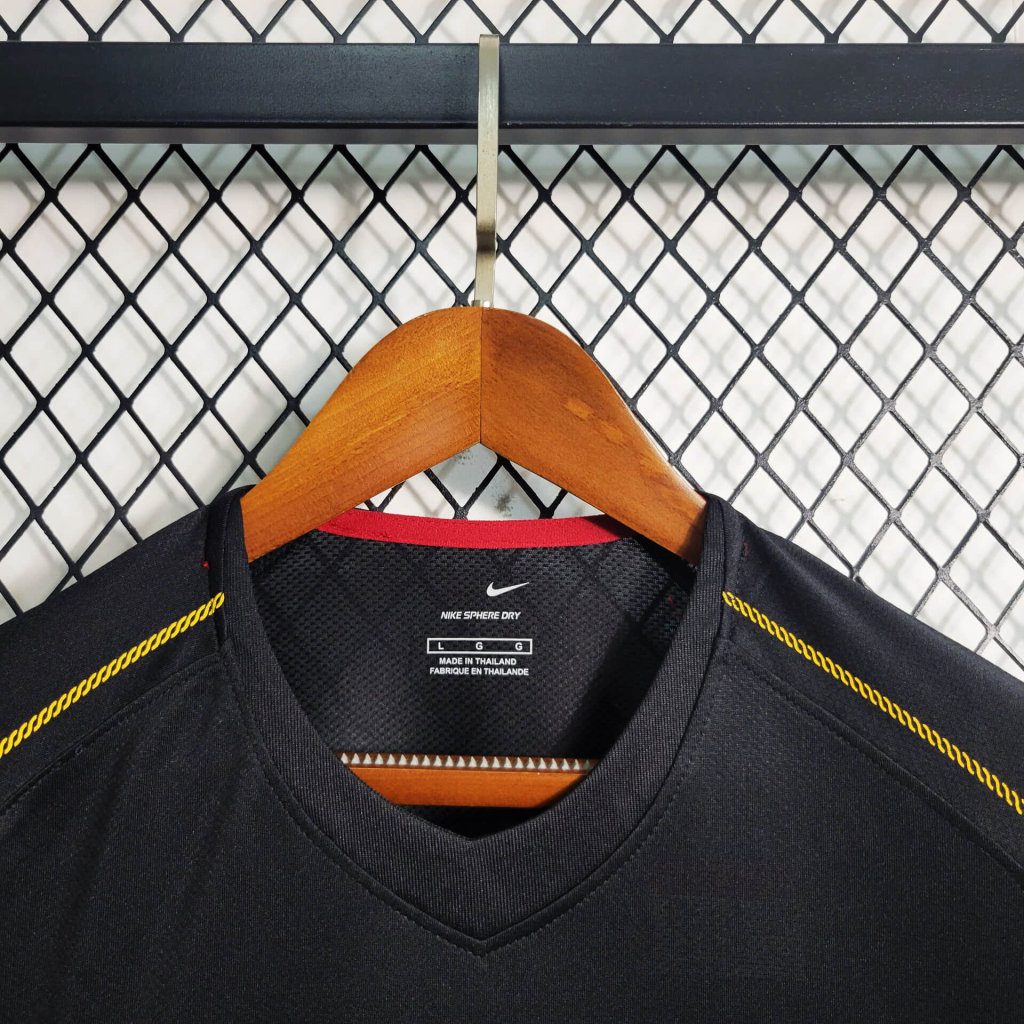 2006 Retro Portugal Away Football Shirt 1:1 Thai Quality - Image 8