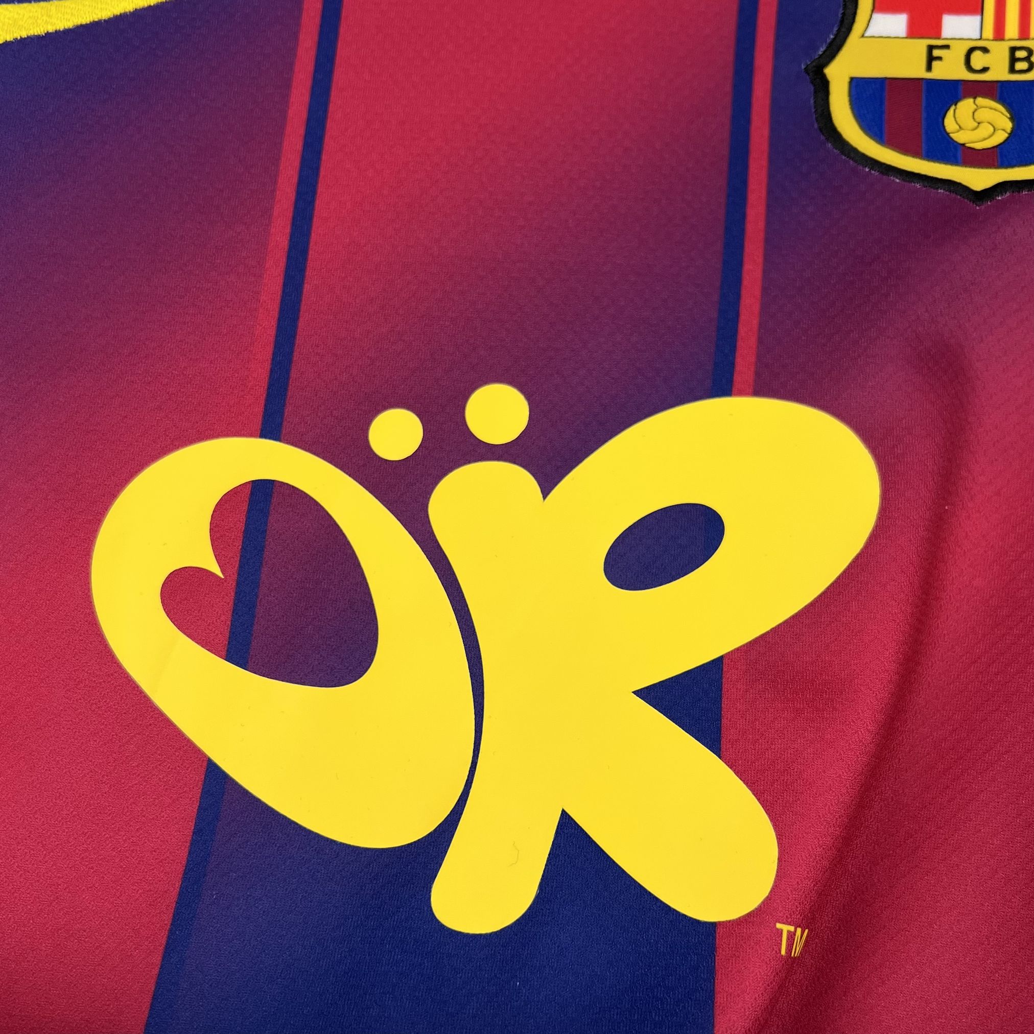2025/2026 Barcelona x Olivia Rodrigo Home Football Shirt 1:1 Thai Quality - Image 4