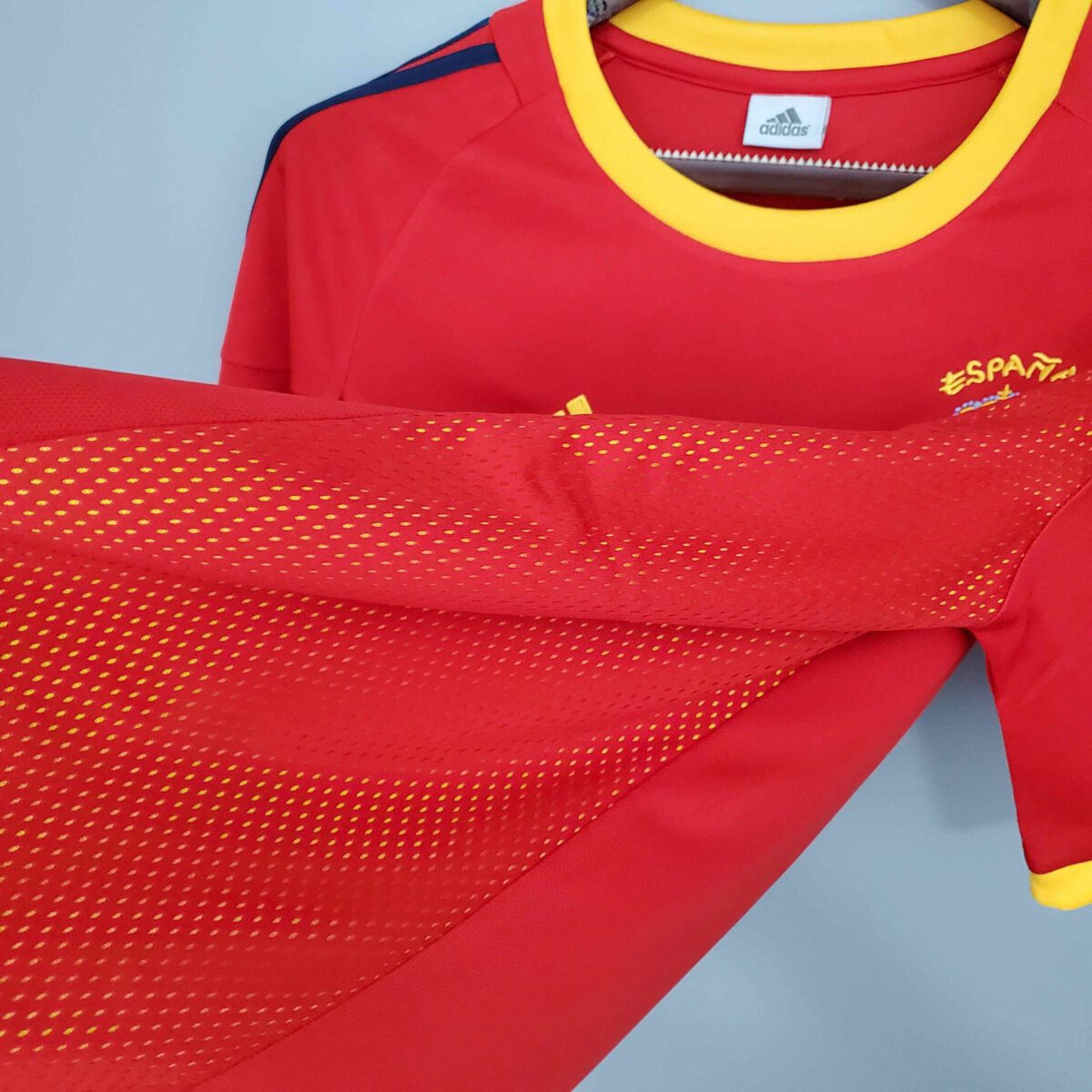 2002 Retro Spain Home Football Shirt 1:1 Thai Quality - Image 7