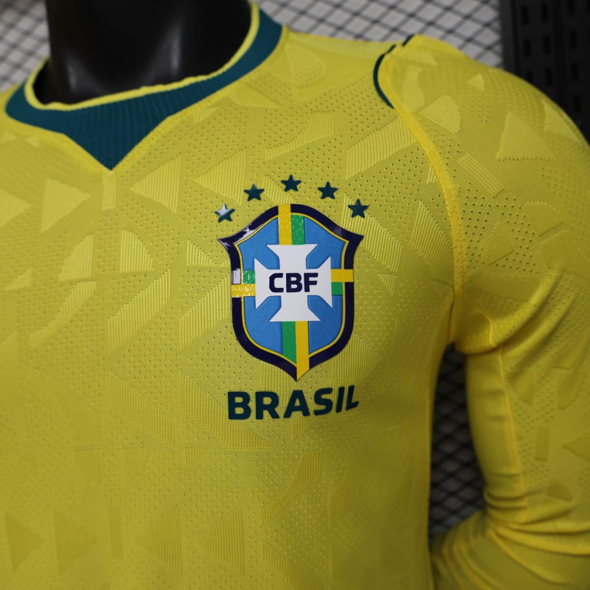 2026/2027 Long Sleeve Player Brazil Home Football Shirt - Image 4