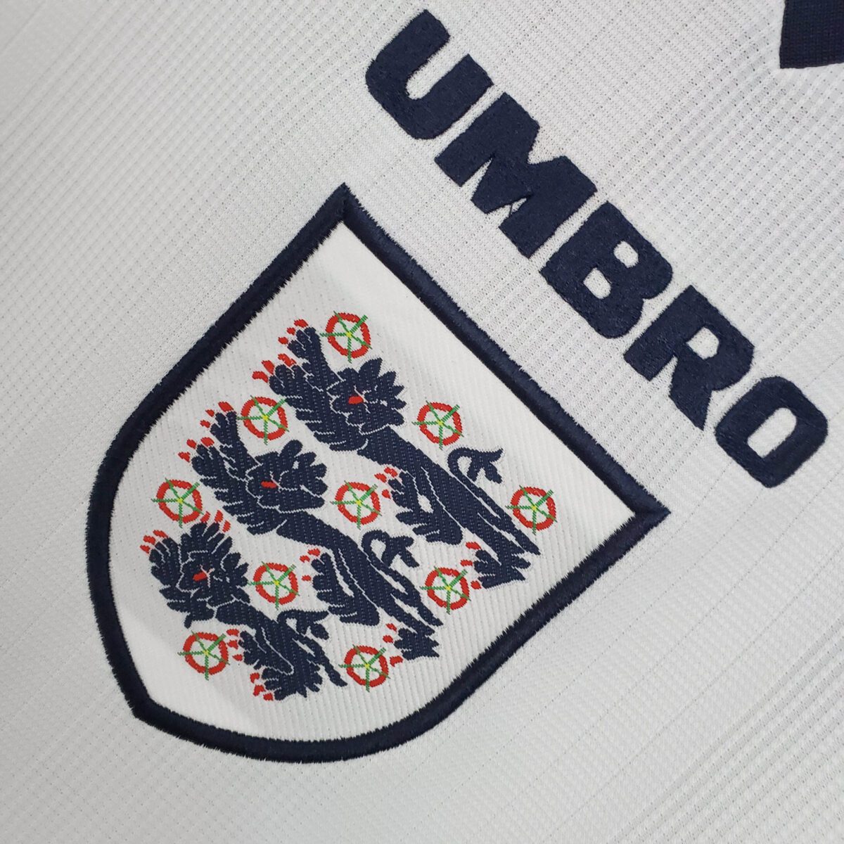 1996 Retro England Home Football Shirt 1:1 Thai Quality - Image 4