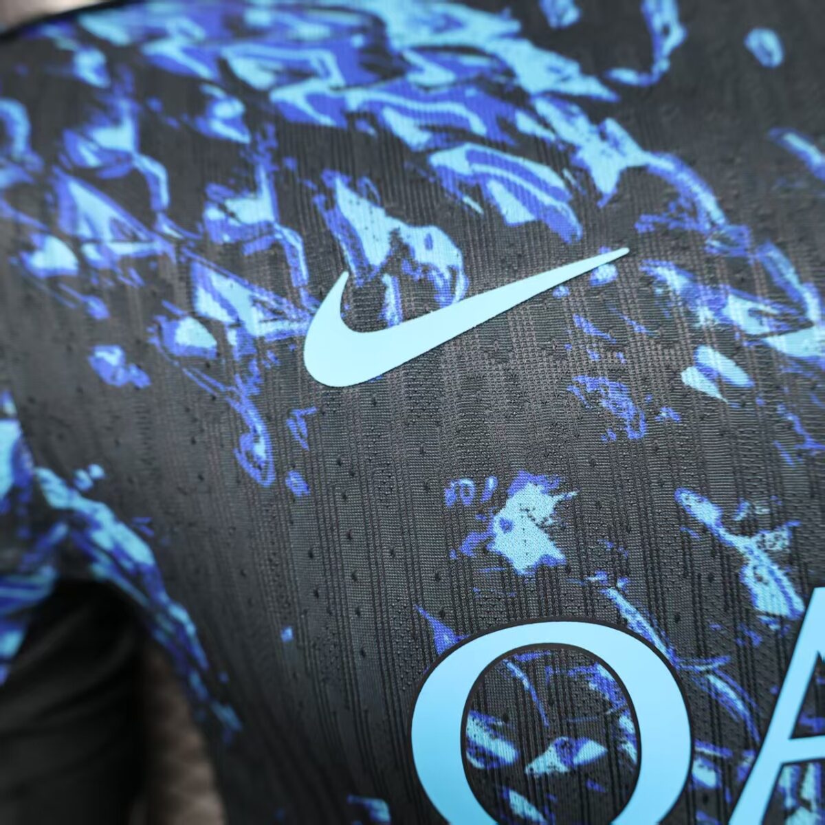 2025/2026 Player Version Special Edition Football Shirt - Image 9