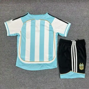 2006 retro argentina home footballshirt kids size 2