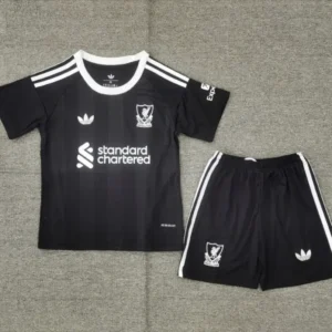 2025 2026 kids size liverpool black goalkeeper soccer jersey 1