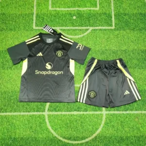 2025 2026 kids size manchester united black goalkeeper football shirt 1