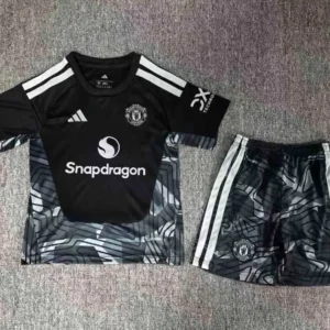 Manchester United 2026/2027 Kid's Goalkeeper Football Shirt